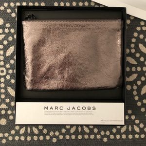 || Marc Jacobs Metallic Leather Pouch ||